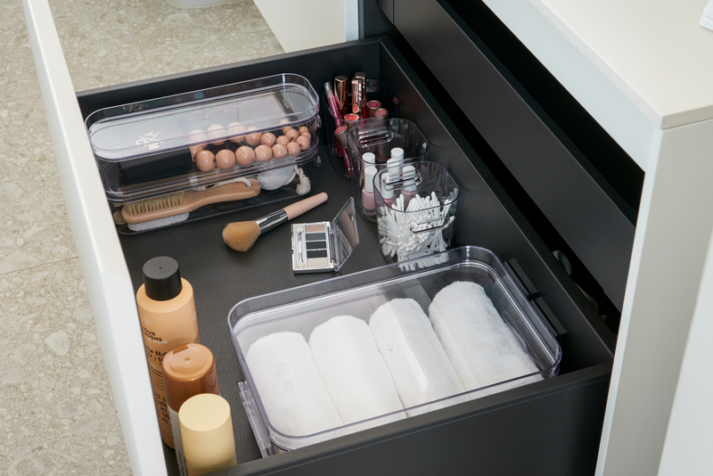 SmartStore™ Compact Clear Slim