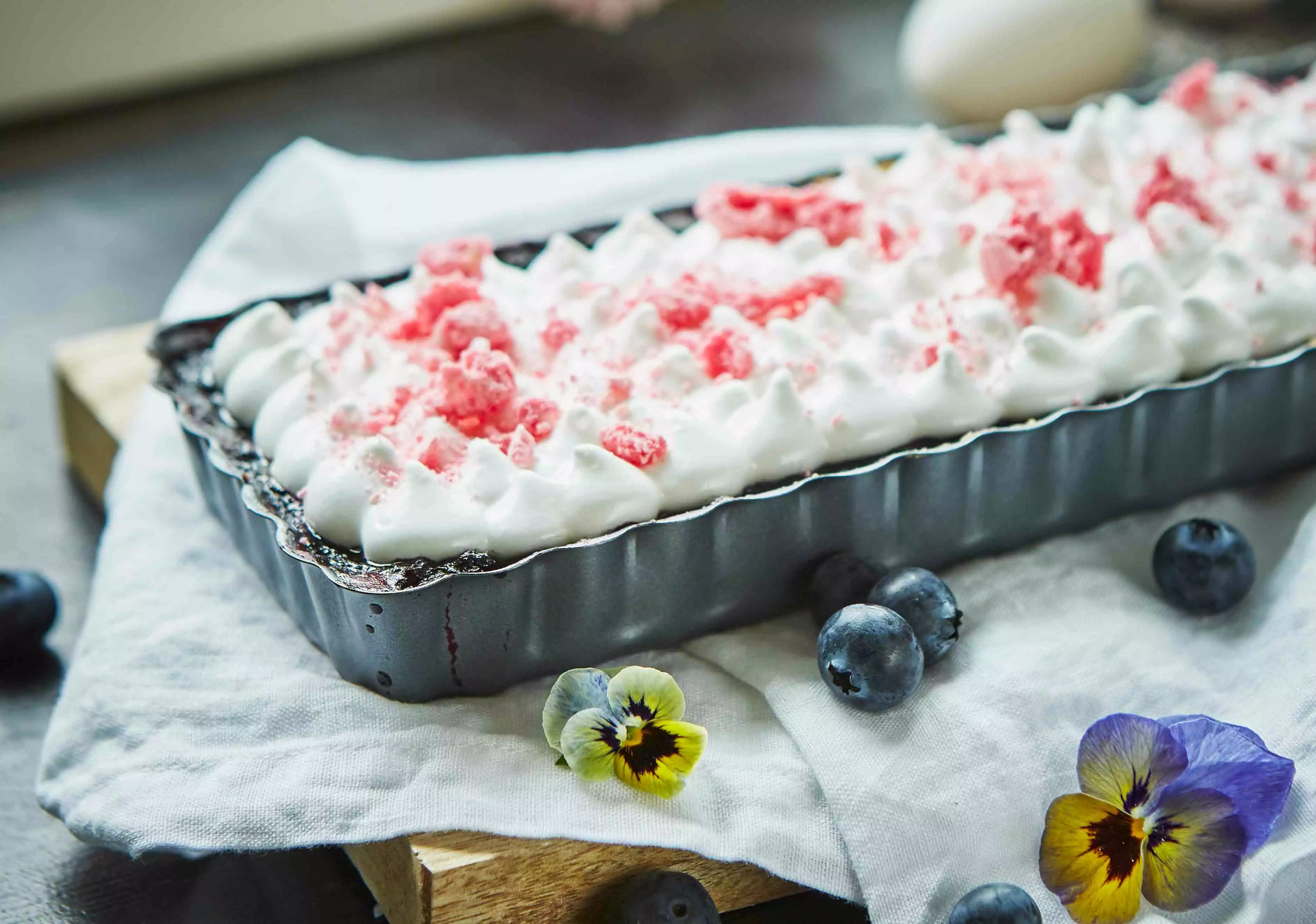 Blueberry pie with meringue topping